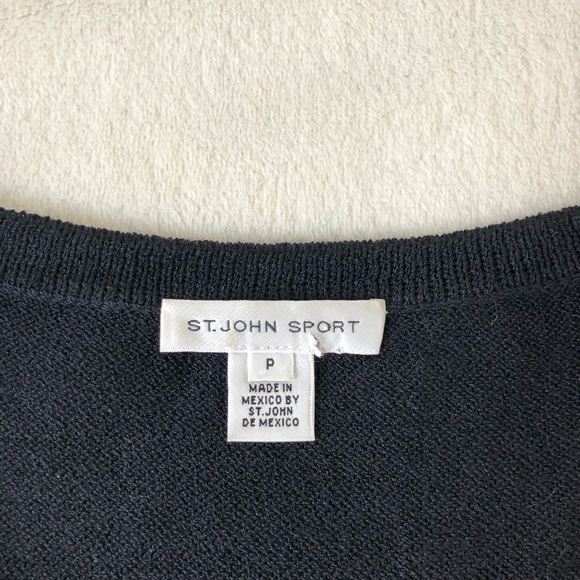 St. John sport tank top - Picture 3 of 7